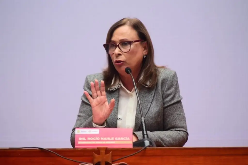 Nahle plantea revisar futuro de la CEAPP con periodistas