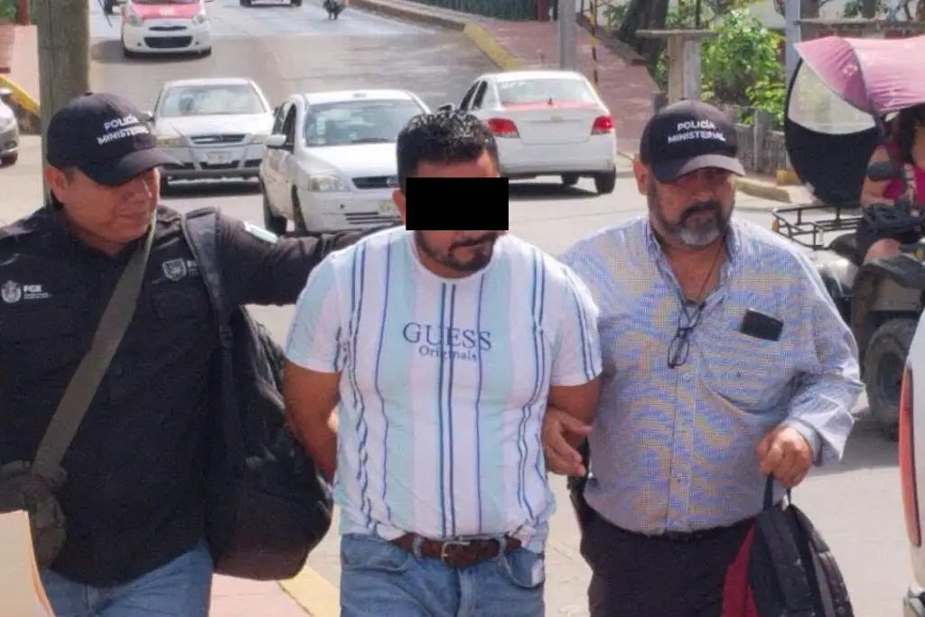 Detienen a maestro del COBAEV tras presuntamente abusar de alumna al sur de Veracruz