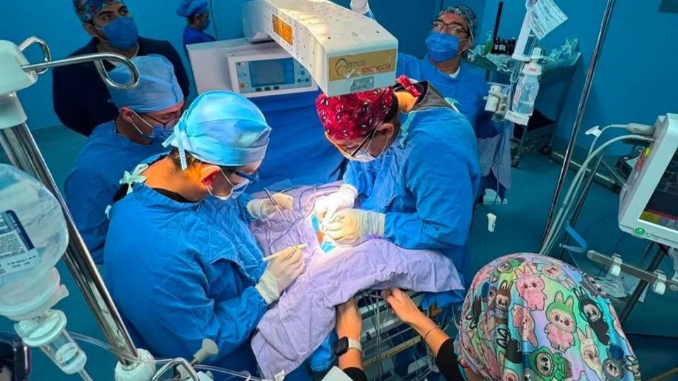 Milagro en Hospital Regional de Veracruz: salvan a bebé prematura con cirugía