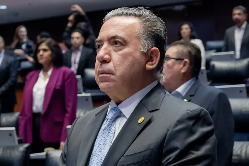 Morenistas piden a senador Enrique Inzunza que pida licencia y no regrese al Senado