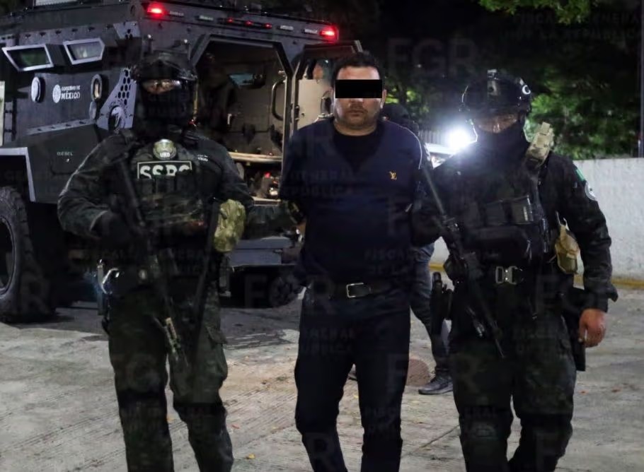 Vinculan a proceso a ‘El R1’, presunto operador de grupo delictivo señalado por asesinato de Carlos Manzo