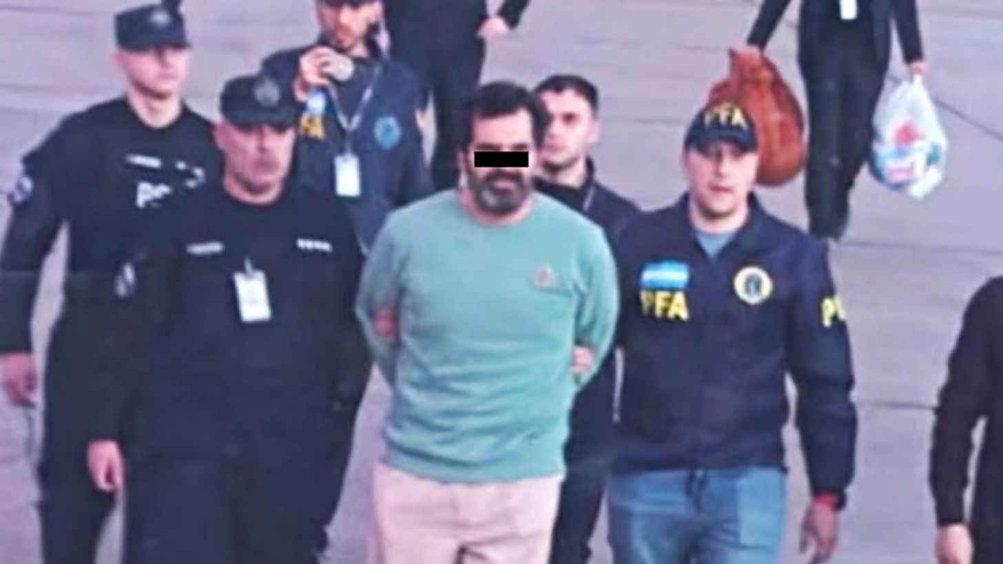 Trasladan al Penal del Altiplano a Fernando “N”, exservidor público señalado de huachicol fiscal