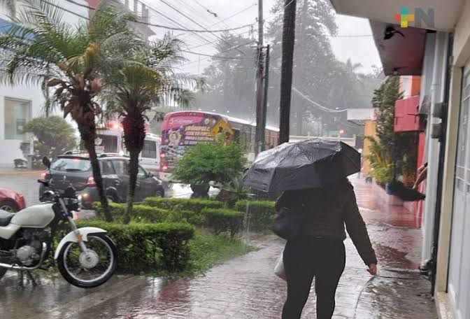 Prevén lluvias aisladas y calor de hasta 35 grados en Veracruz