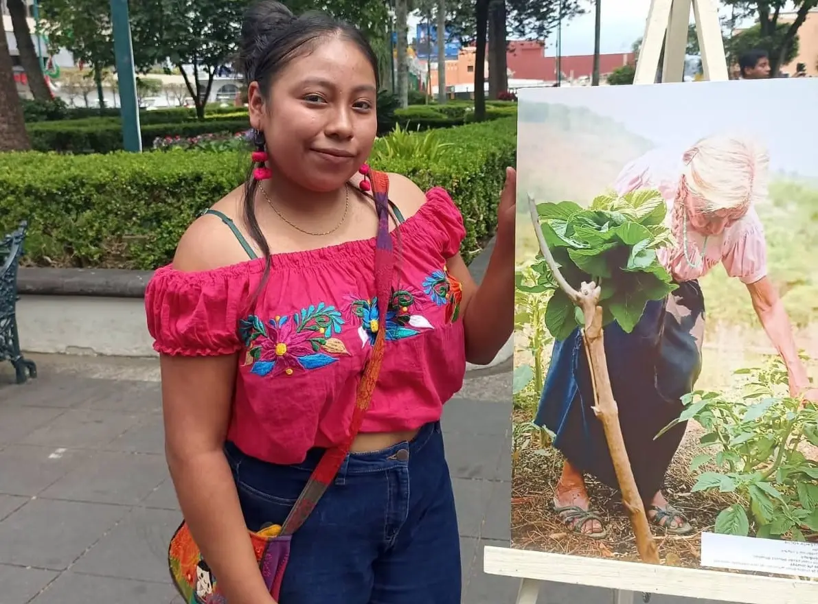 Casi un año después, joven náhuatl espera premio del INJUVE Veracruz
