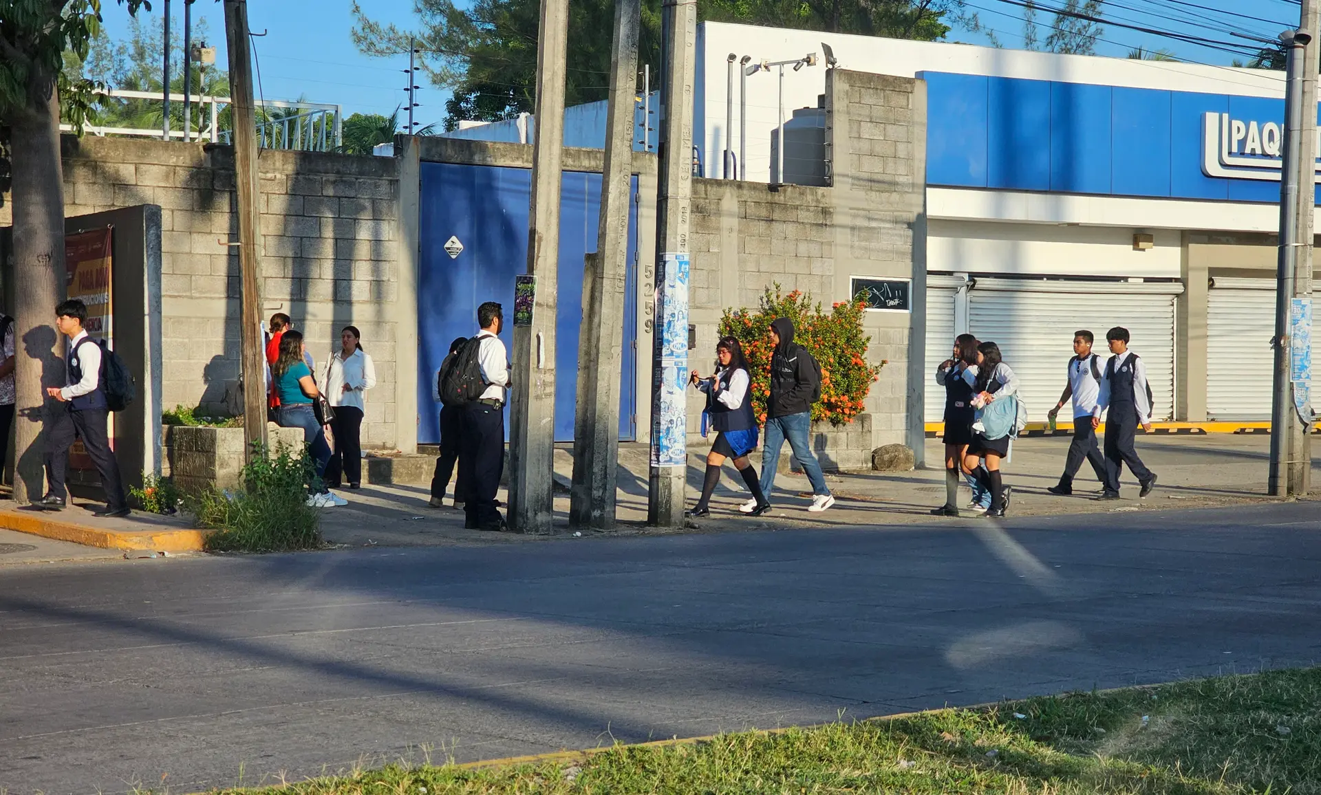 Casi 2 millones de estudiantes regresan a clases en Veracruz