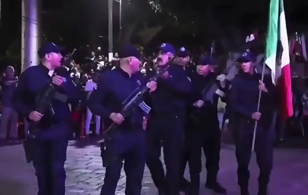 Policías se confunden y protagonizan divertido momento