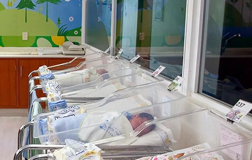 IMSS se reúne con papás por muerte de bebés en hospital de Durango