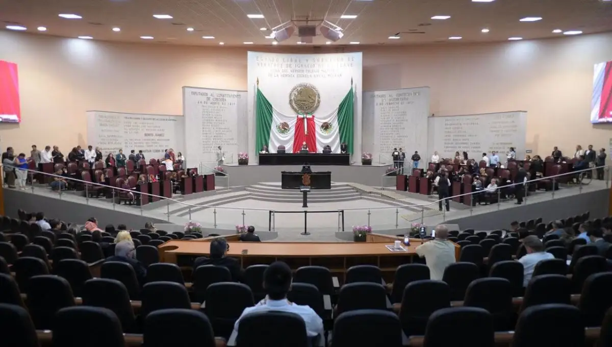 Congreso de Veracruz aprueba reforma de Nacionalidad Única de gobernadores y presidentes