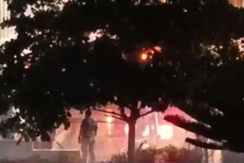 Captan  el momento del incendio en el IMSS Veracruz: